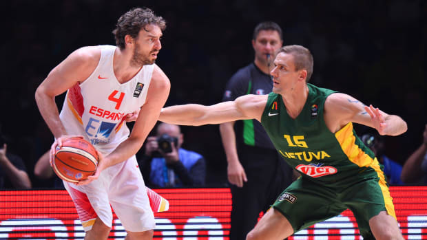 pau-gasol-spain-playing-olympics.jpg